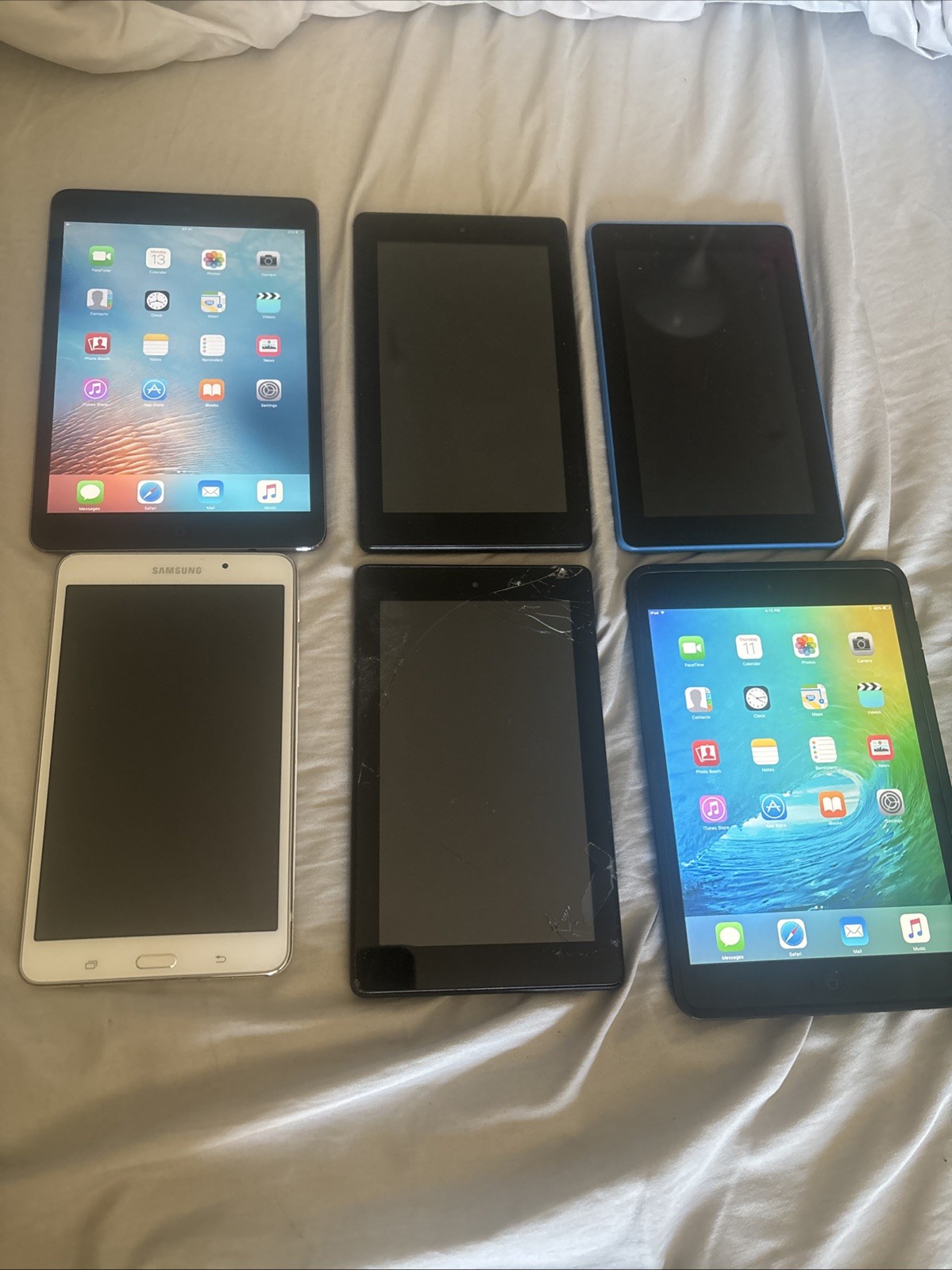 LOT OF 6 TABLETS FOR PARTS UNTESTED SOLD AS IS