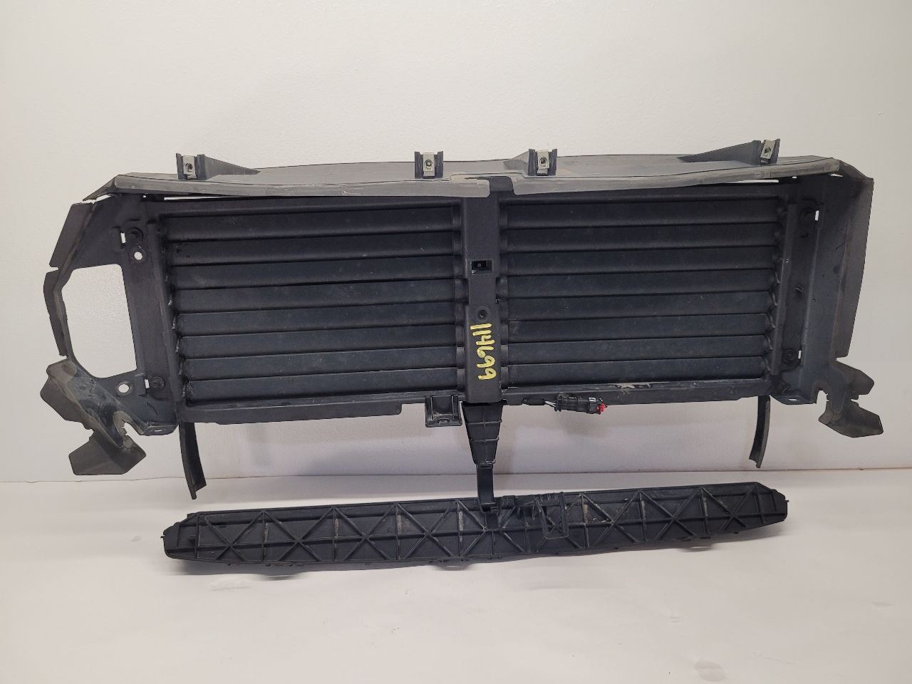 2019 GMC Terrain Air Shutter