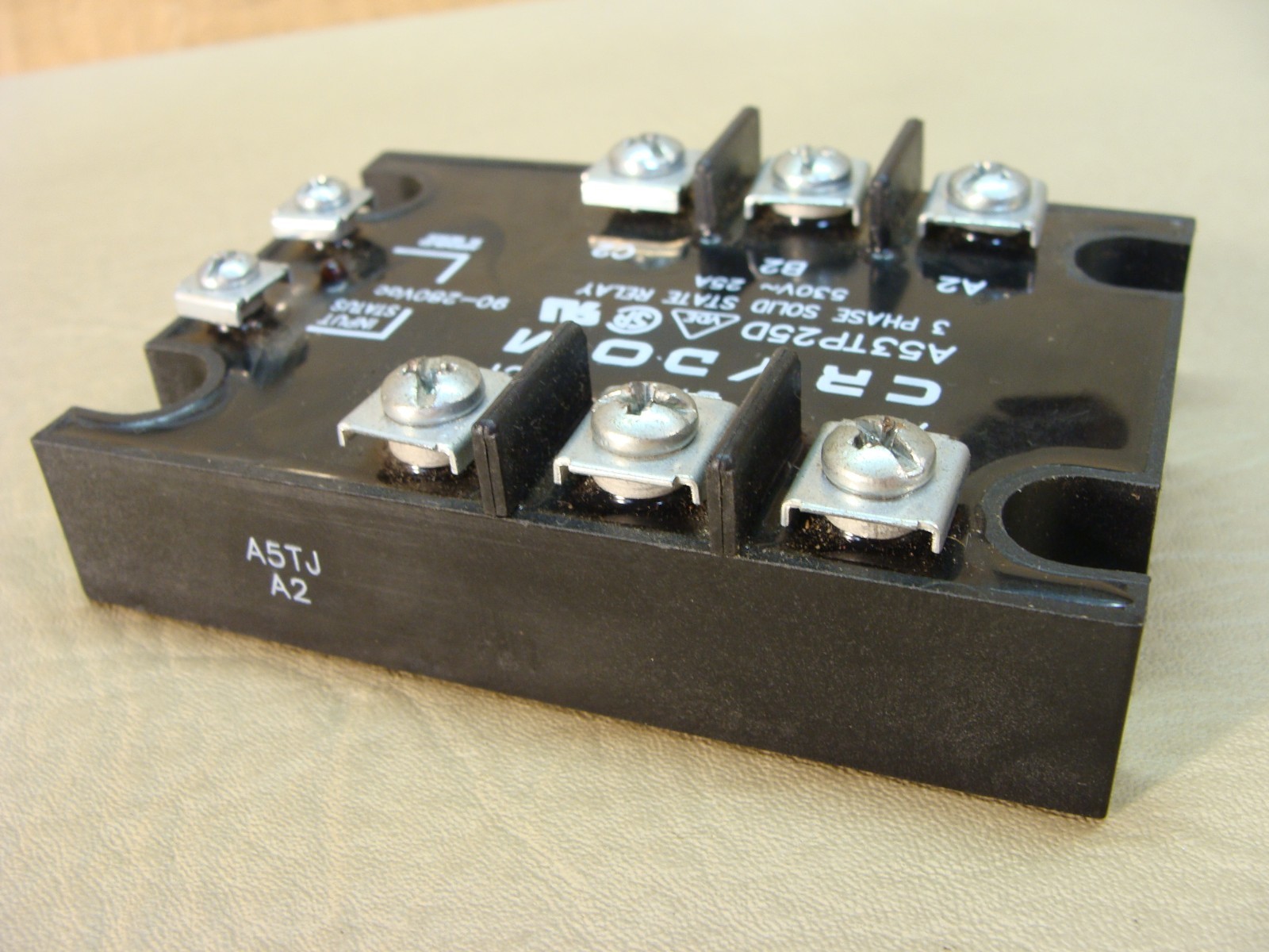 CRYDOM A53TP25D solid state relay 25A 530V