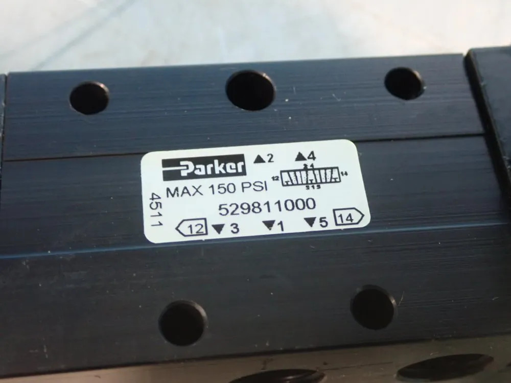 PARKER PNEUMATIC DIRECTIONAL SPOOL VALVE 529811000