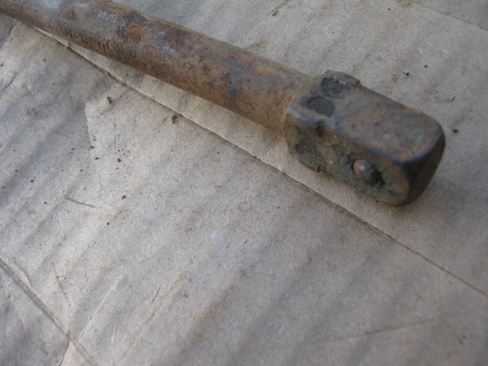Original Antique Vintage Iron SNAP-ON Socket T-handle Spinner