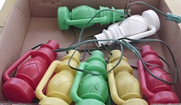VTG NOMA BLOW MOLD LANTERN PATIO RV TIKI PARTY 7 LIGHT STRING