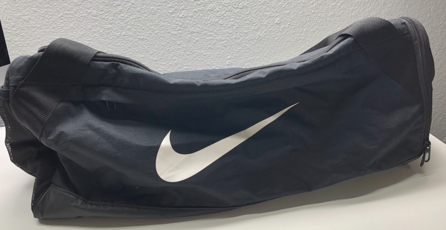 Nike Duffle Bag Luggage Weekender Sports Gym Training Luggage Carry On Black
