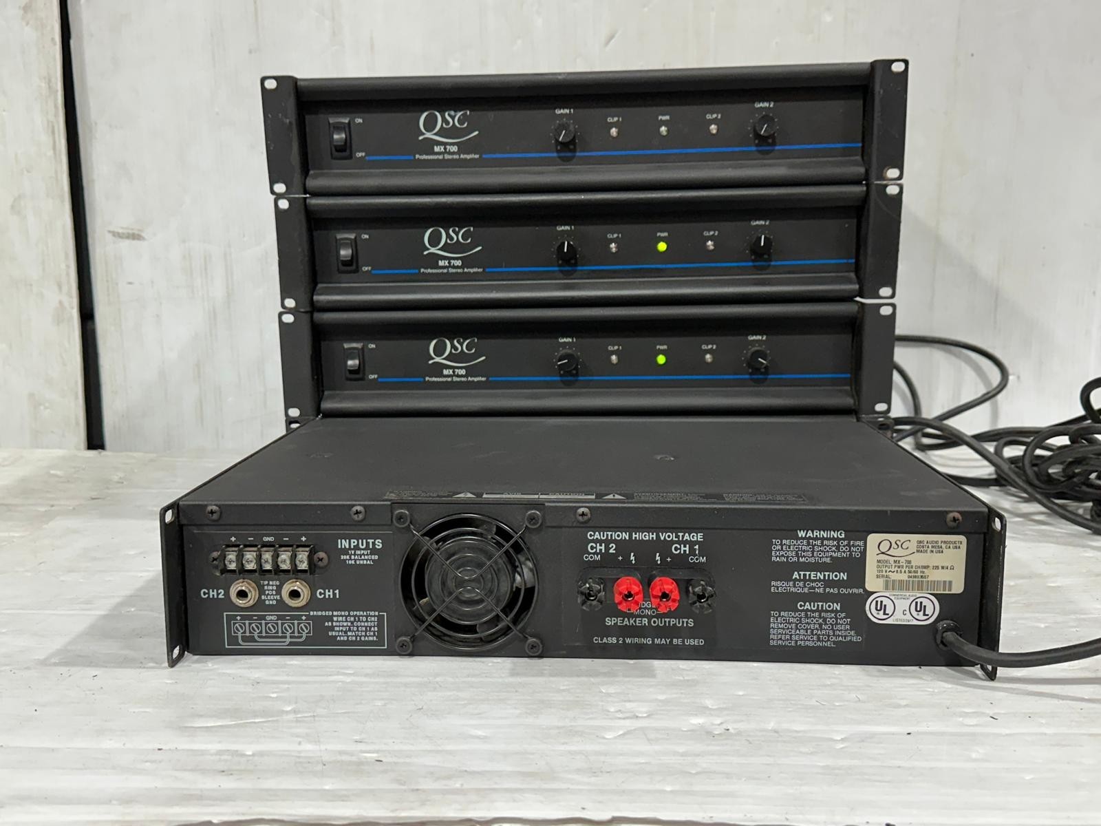 QSC MX 700 Amplifier (one) (TRUEHEARTSOUND)