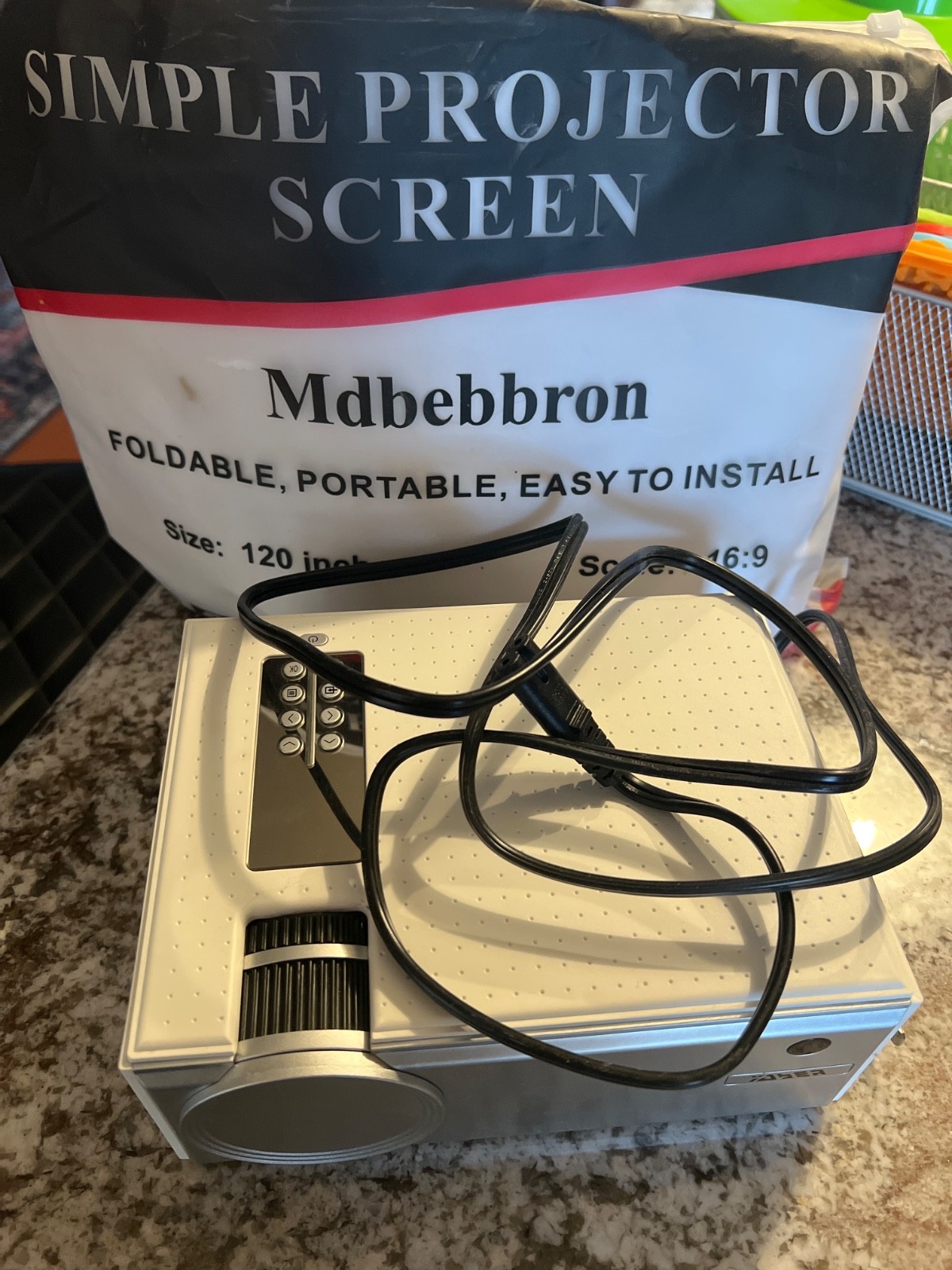 Yaber Projector and Screen