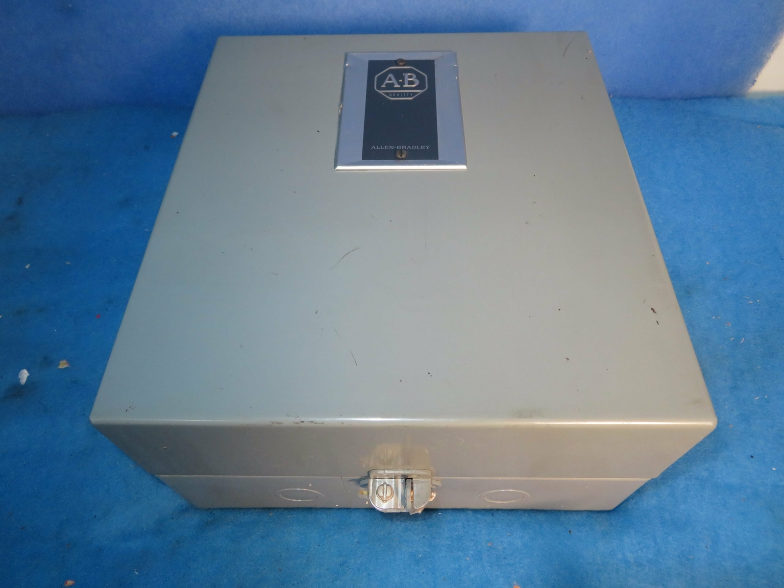 NIB ALLEN-BRADLEY Type 1 Enclosure 841-ZAD Alternator Switch  + 1 Year Warranty