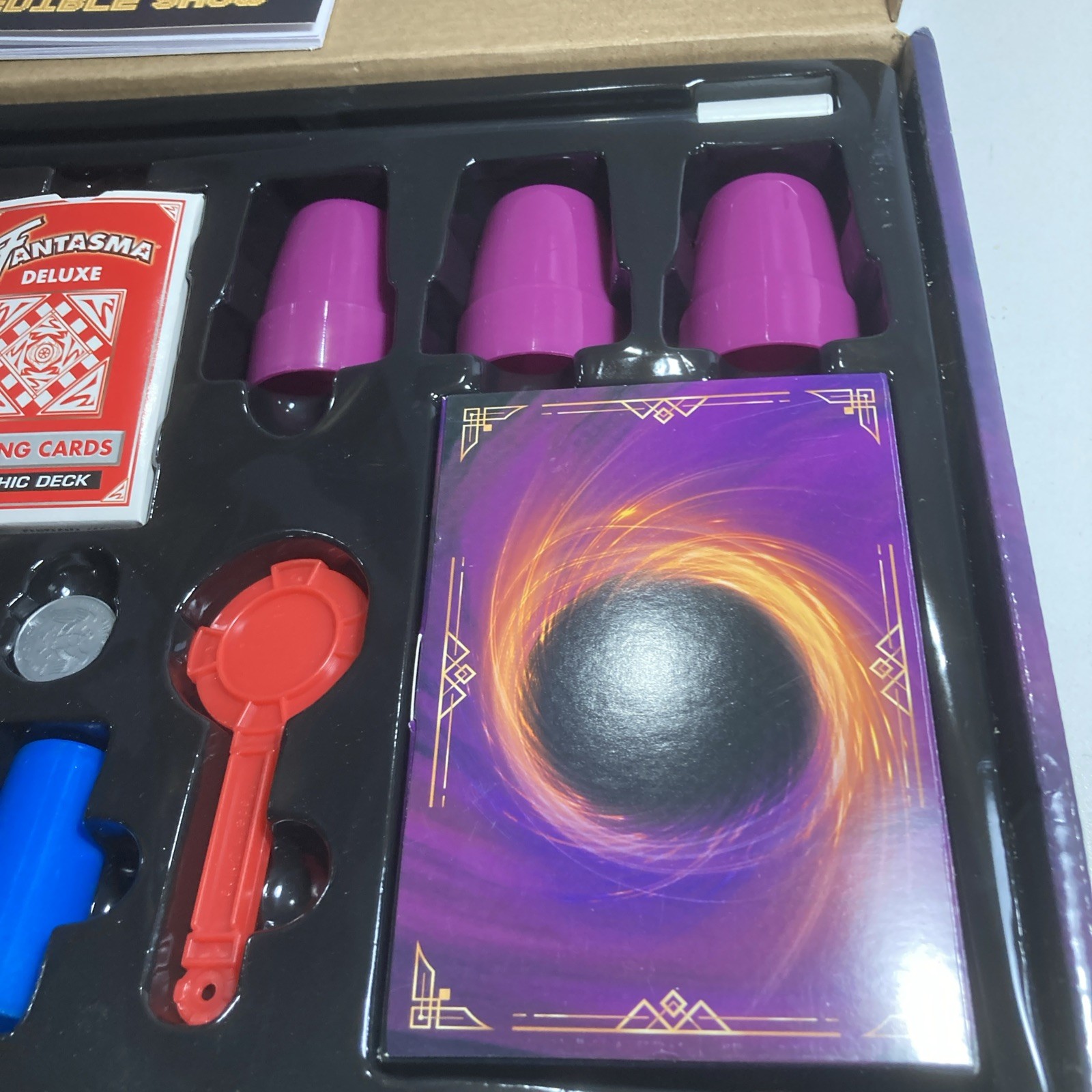 Fantasma Astounding Magic Kit 150 Tricks & Grand Illusions Pre-owned