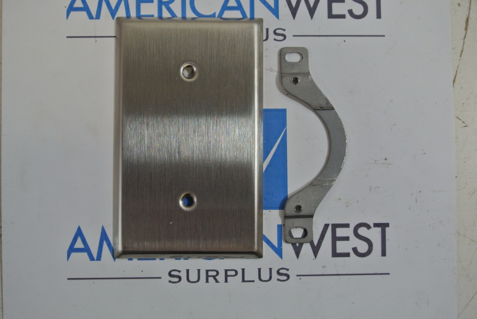 Lot of 4 New GE 93121  Stainless Steel 1 Gang Wall Plates