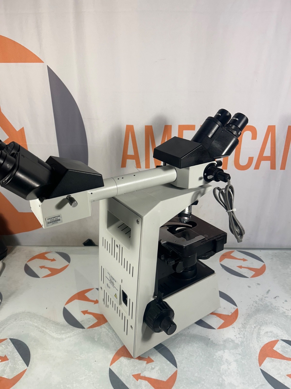 Olympus CH30 Lab Microscope with 2 lenses