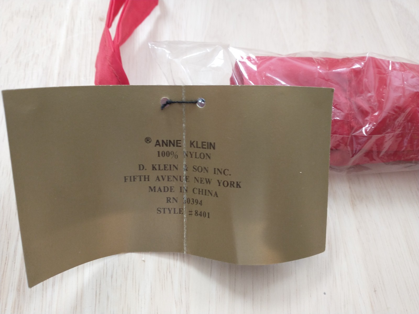 Anne Klien Compact Red Umbrella Wood Handle 100% Nylon 33"Dia x 22.5" Long