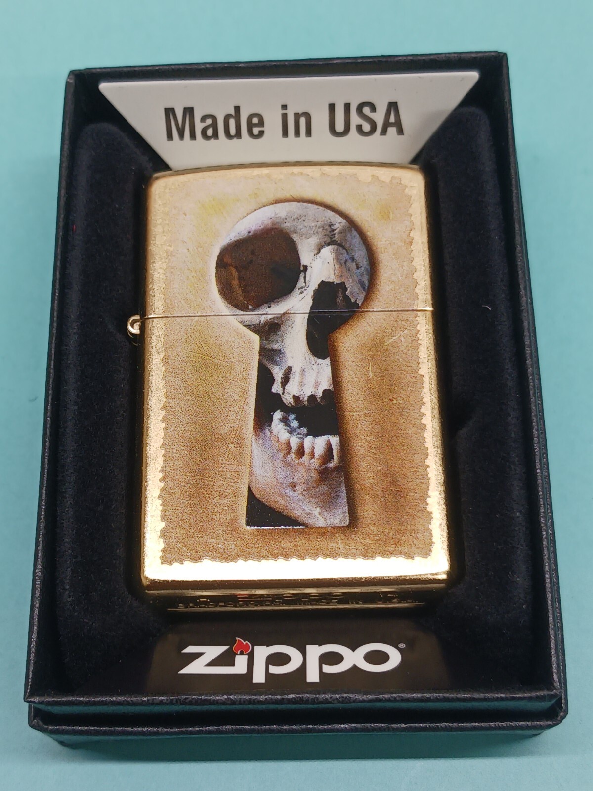 Zippo Keyhole Skull Gold Dust 28540