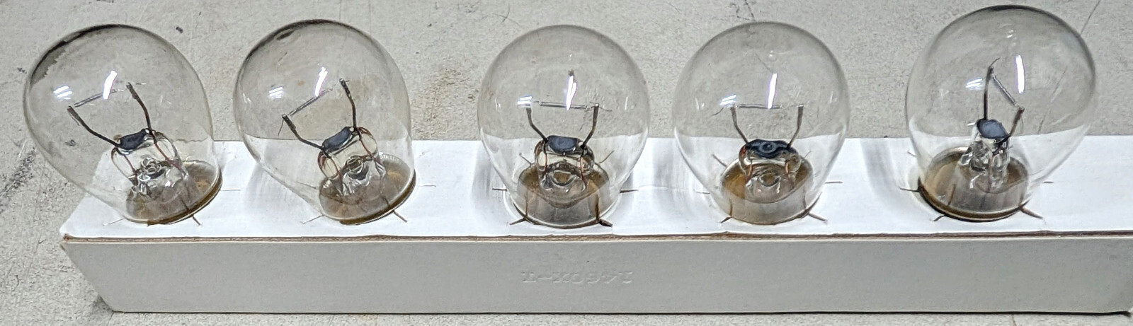 5 Bulbs for Urei 813 815 Studio Monitor Speakers. These are hard to get.