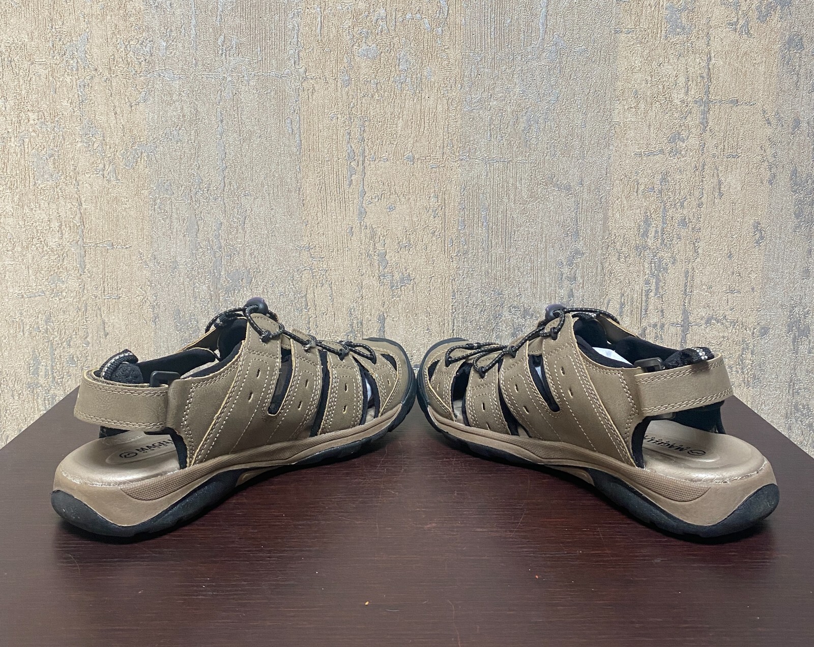Magellan Outdoor Men's Gulftride II size 8M Sandals Brown