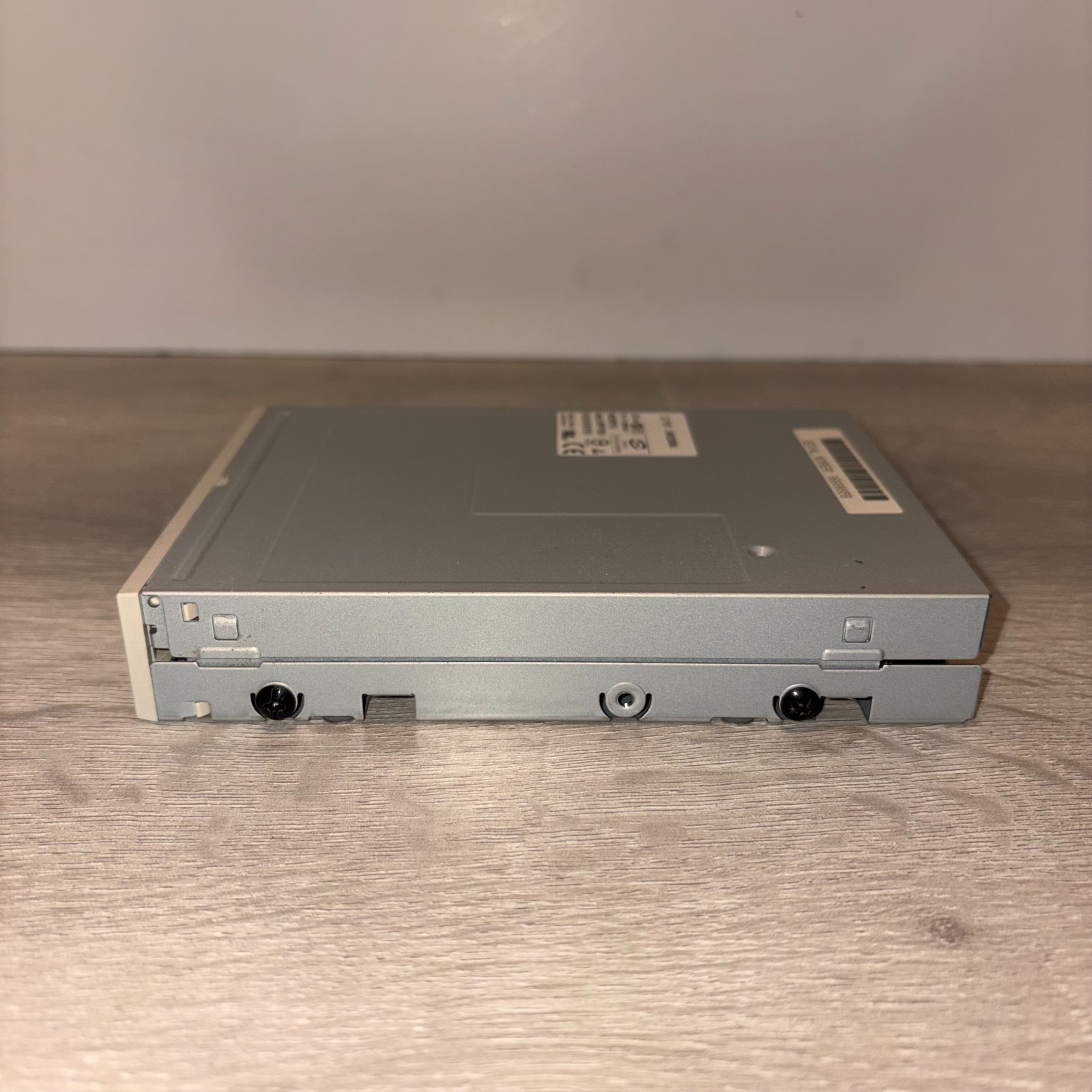 Sony MPF920 Series 3.5-inch 1.44 MB IDE / EIDE Internal Floppy Disk Drive