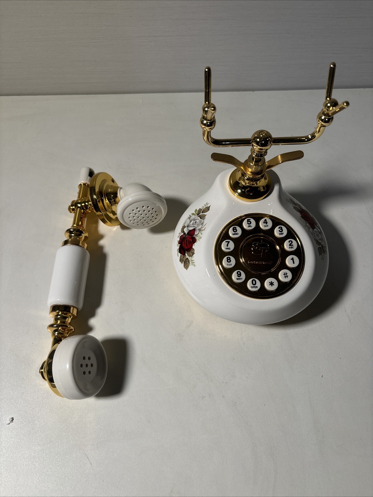 Porcelain 3 Pieces Desk Set New! Model PL 1000.