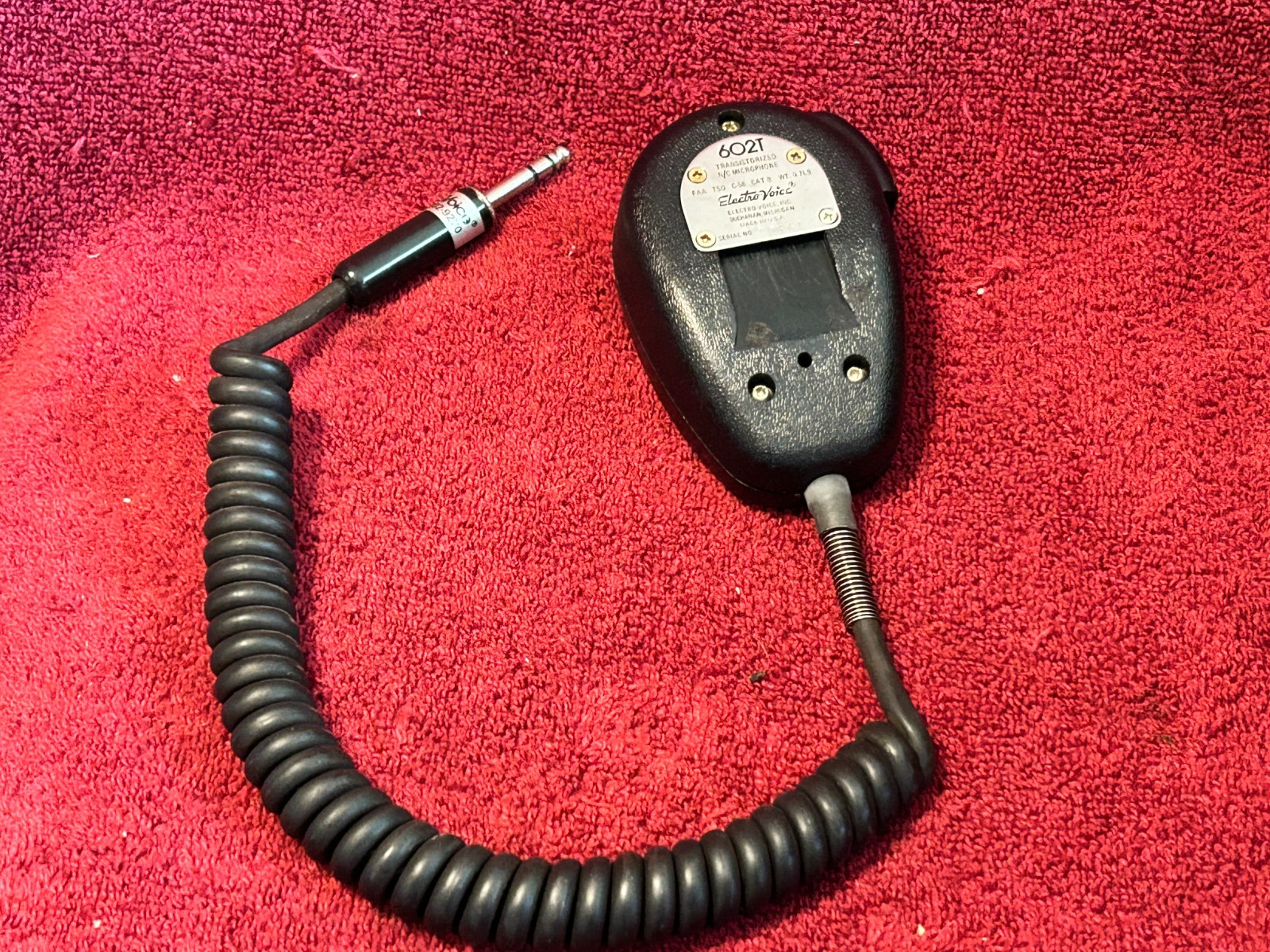 ELECTRO-VOICE MODEL 602T TRANSISTORIZED NOISE CANCELLING HANDHELD MICROPHONE