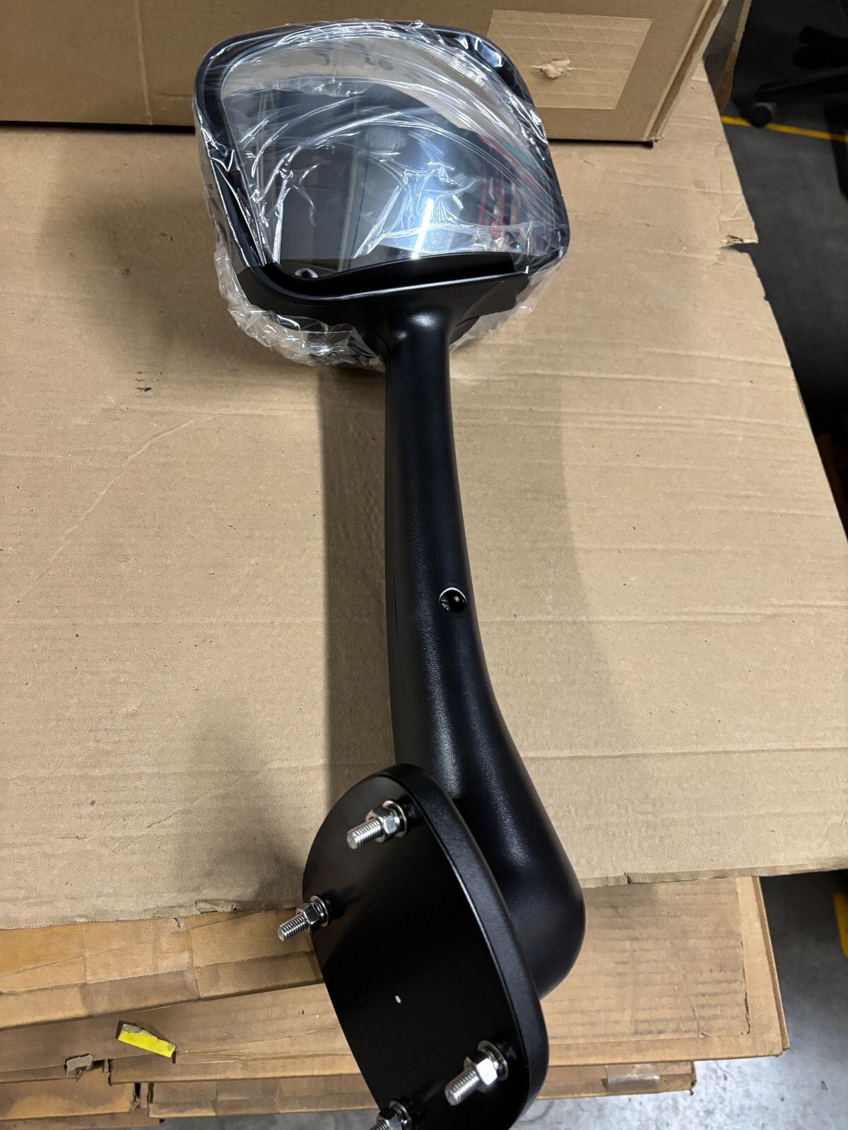 Hood Mount Mirror RH Chrome S-21680 563.46012C A22-66565-003 42380 A2266565003