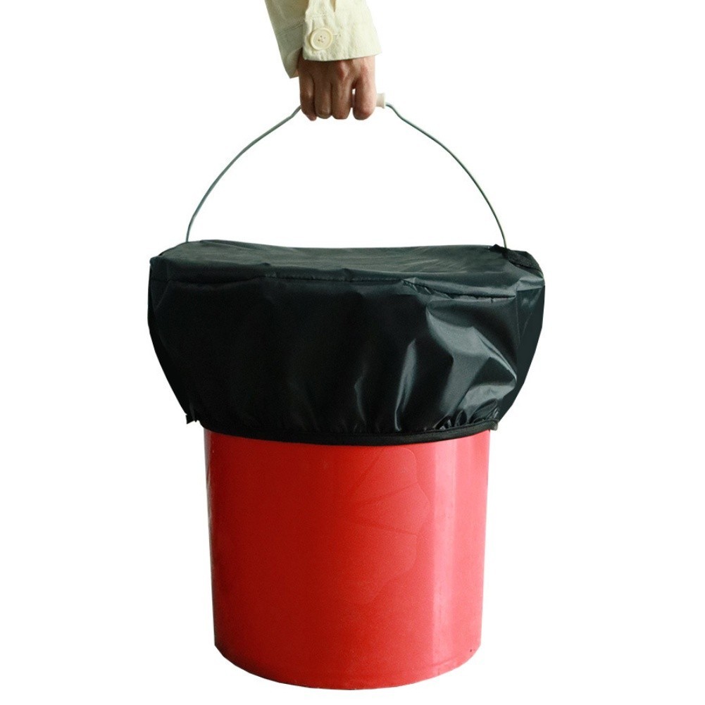 Adjustable Black Horse Feed Bin Lid Cover Doublesided 210D Coated Material