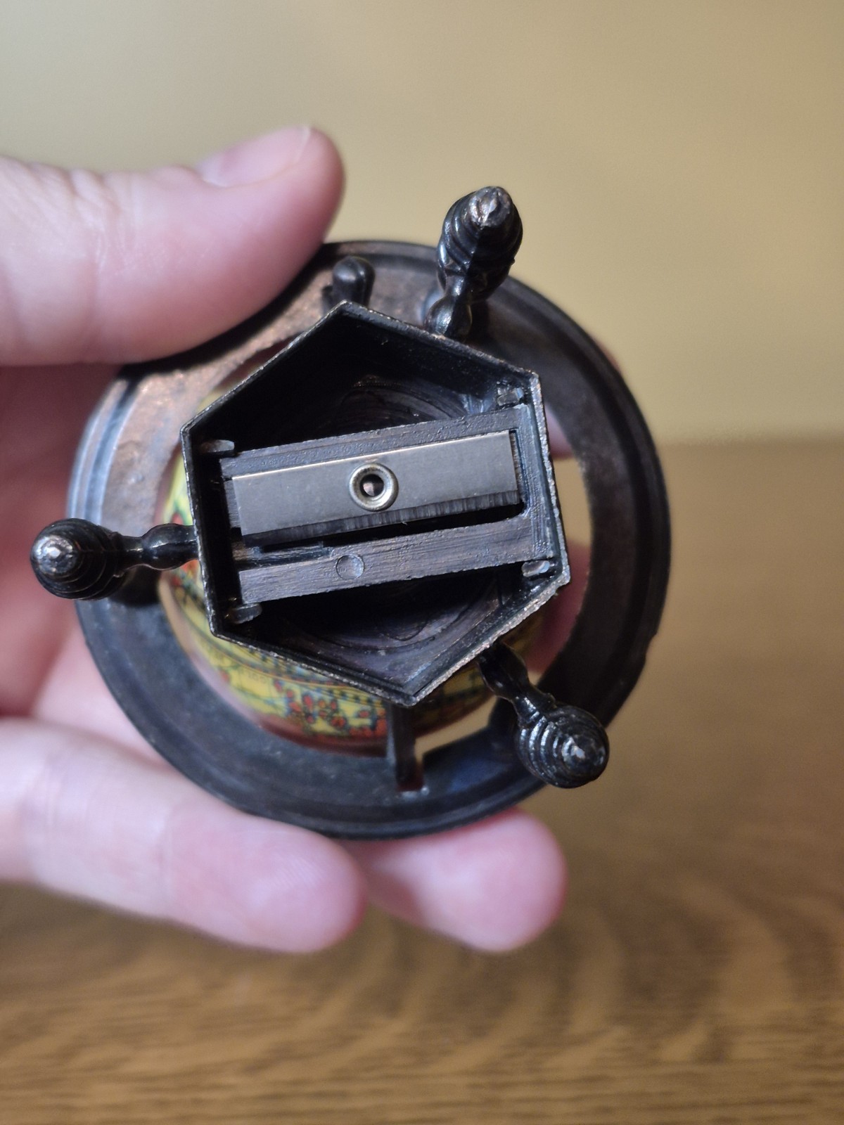 Die Cast Pencil Sharpener Globe World Vintage 1970s