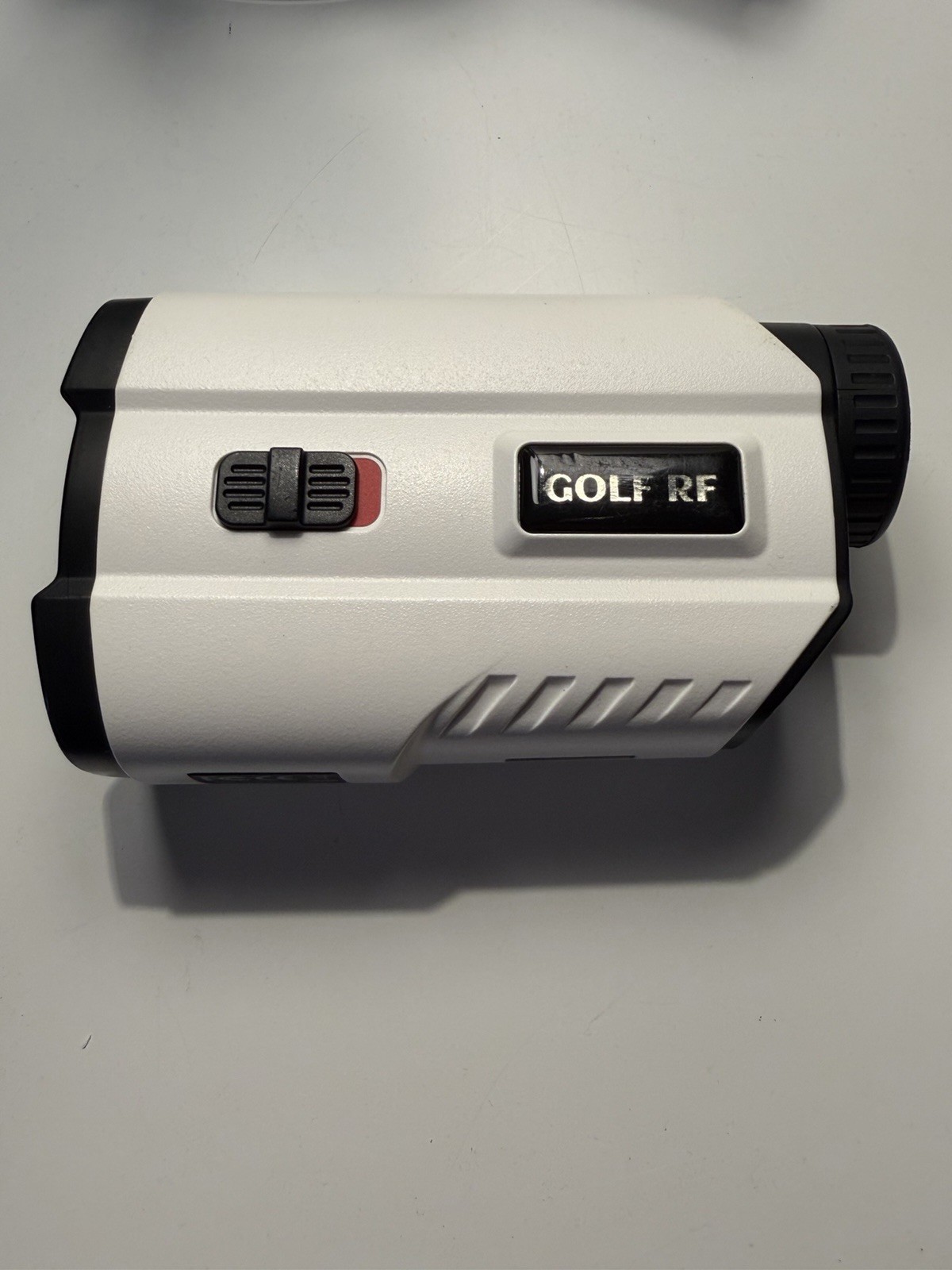 CS5 Golf Rangefinder Magnetic Hold White/Black Plastic USB Rechargeable