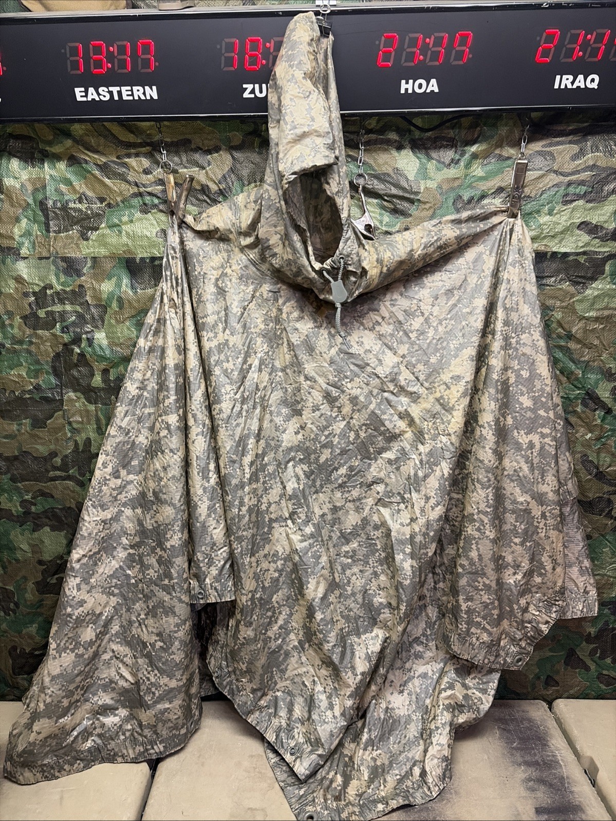 USGI Military Wet Weather Poncho ACU Digital Camo Rain Gear Waterproof VGC