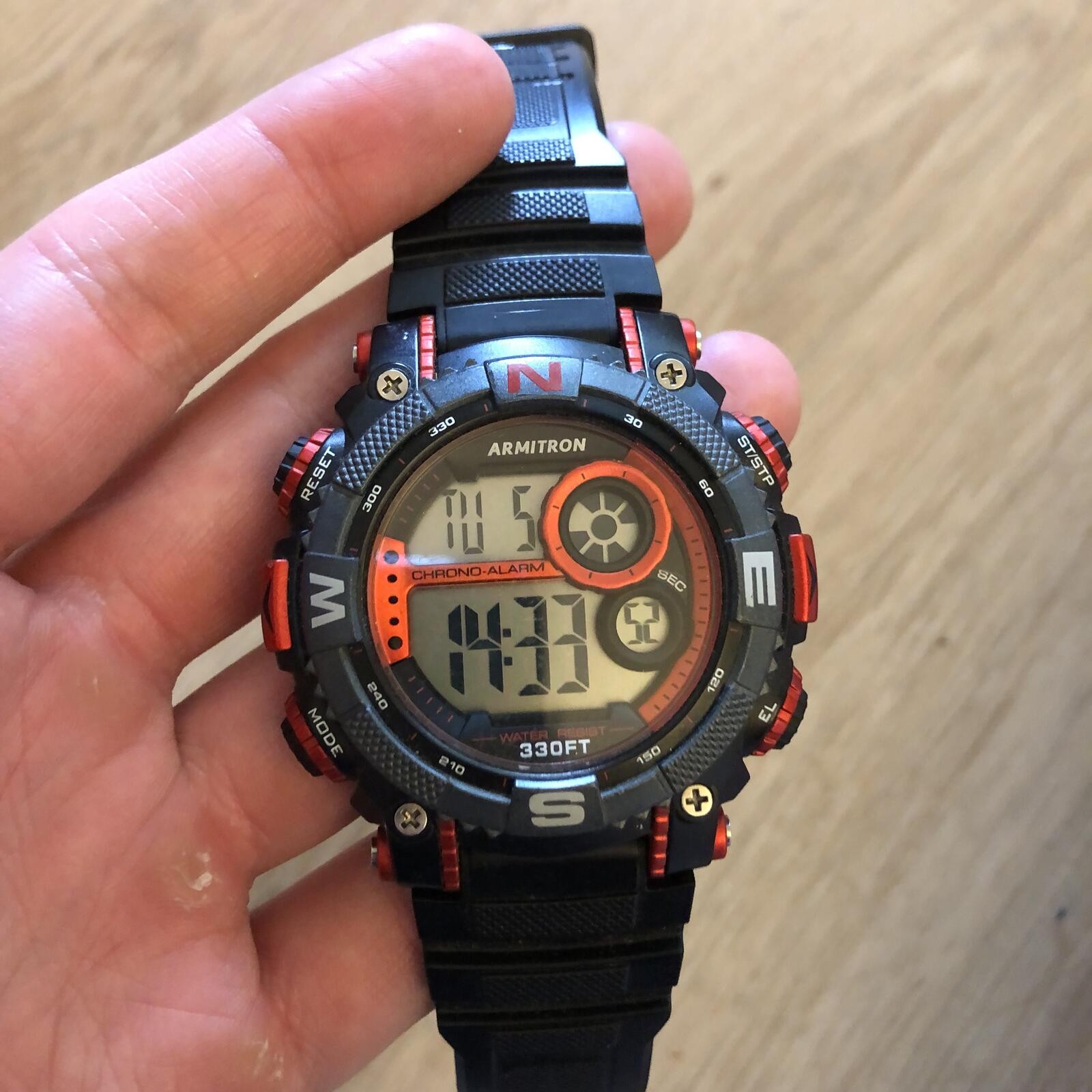 ARMITRON 330 FT CHRONOGRAPH RED BLACK DIGITAL WATER PROOF PRO SPORT WATCH