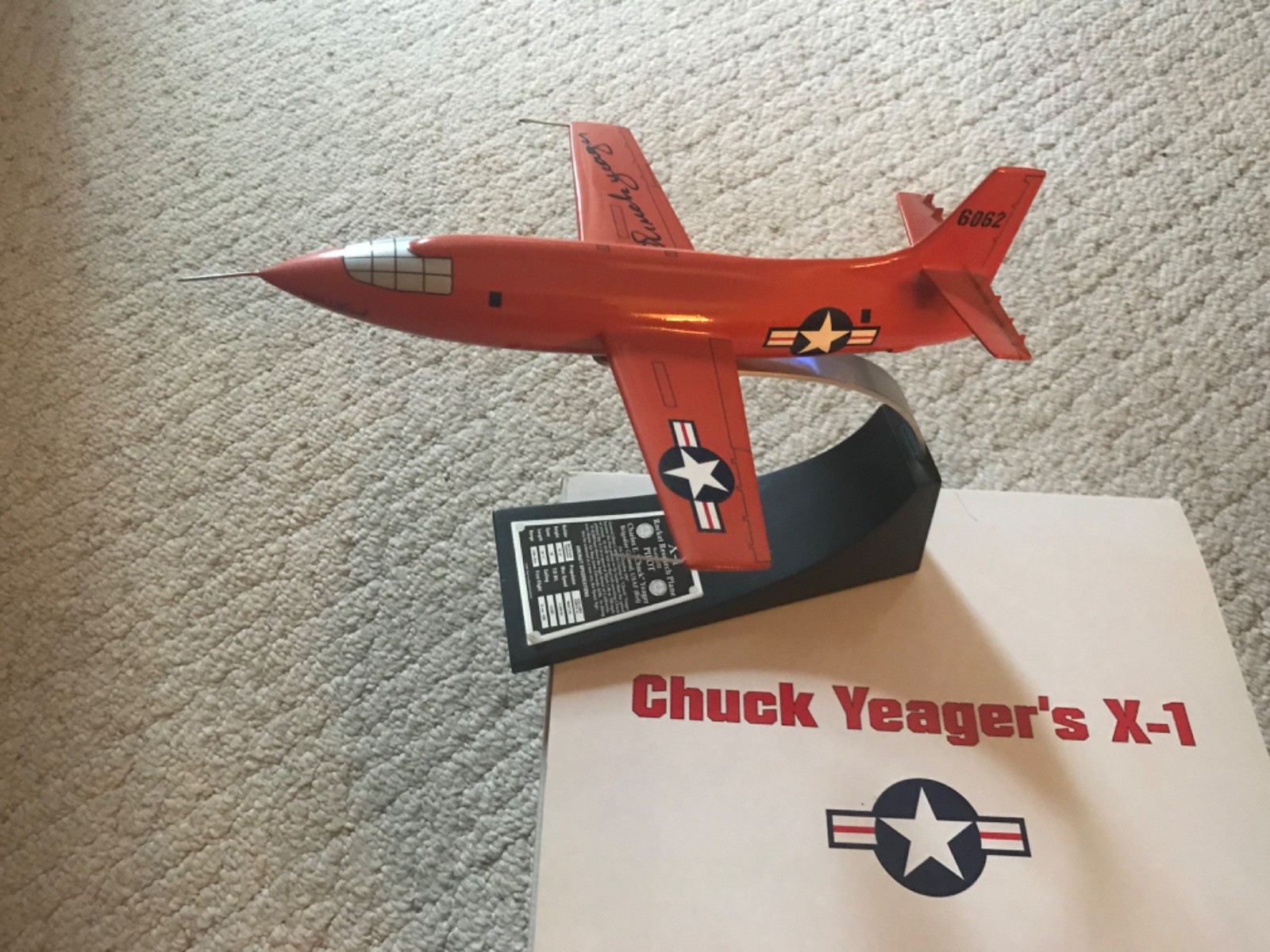 Bell X-1 Rocket Model Plane Signed By Chuck Yeager Danbury Mint RARE