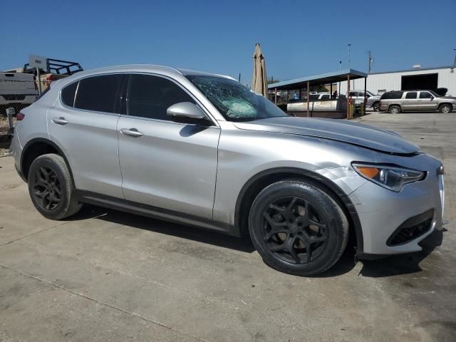 STELVIO 2019 Camera/Projector 330273