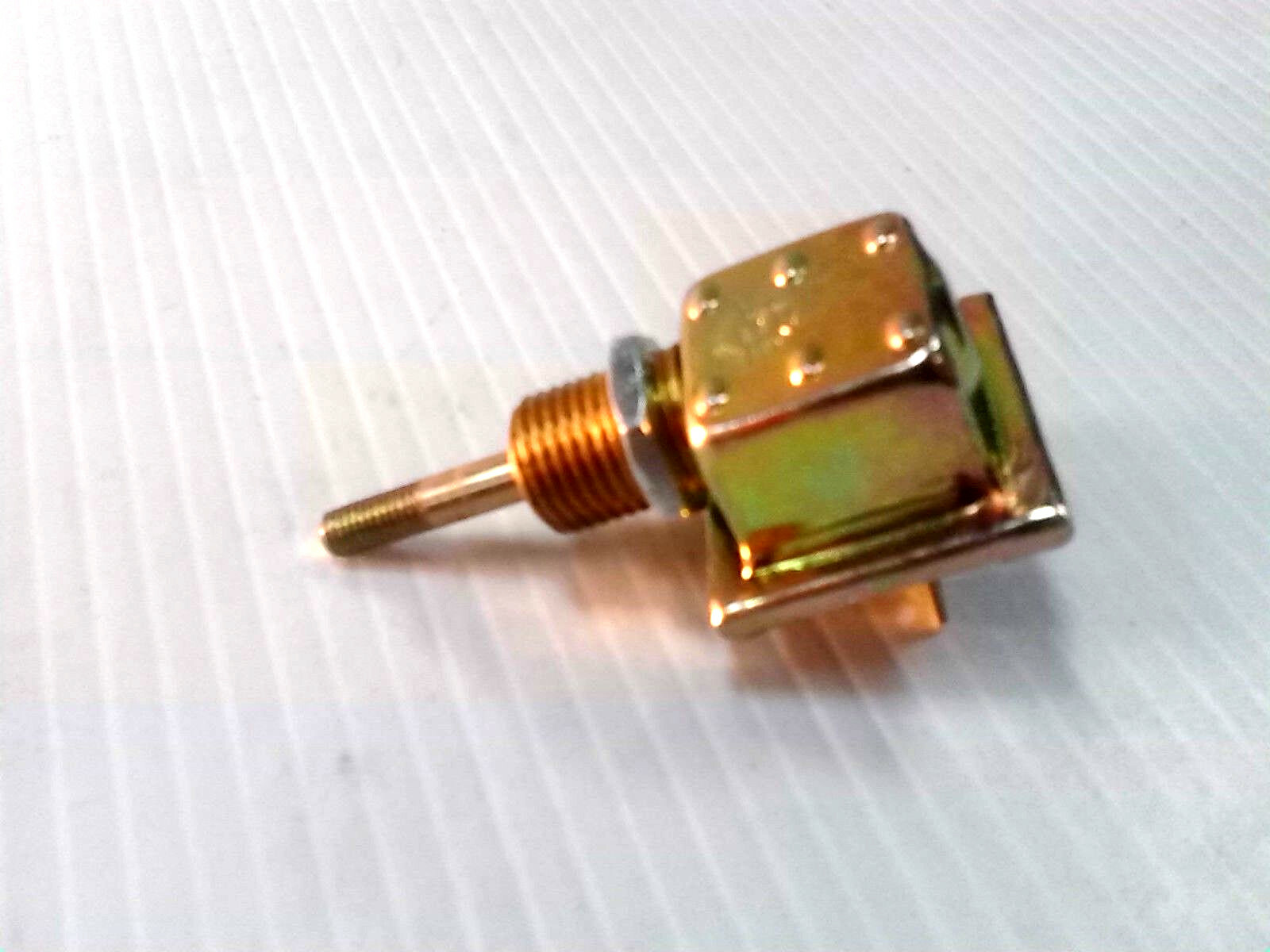 JOHN DEERE Switch AH85260 - Cole Hersee 72062 - FREE SHIPPING.