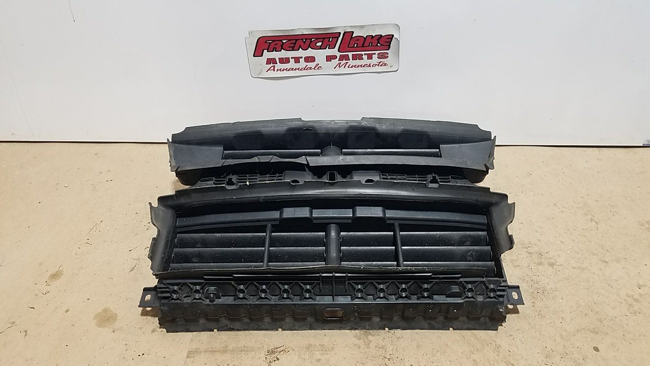Radiator Active Air Shutter Assembly 1.5L AT Fits 2017 ESCAPE 1319917