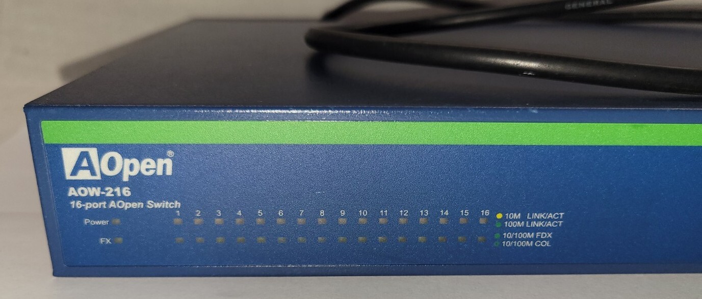 AOpen AOW-216U 16-Port 10/100 Fast Ethernet Switch
