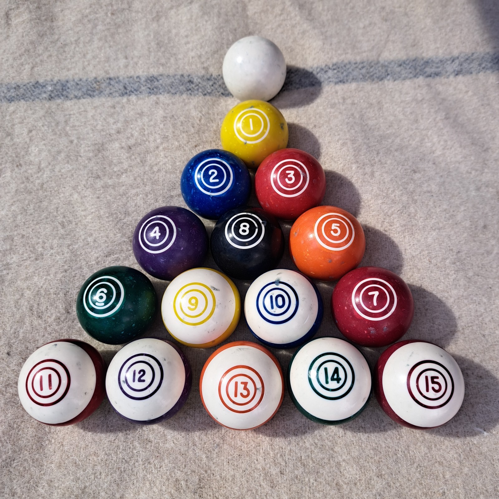 Complete Set of 16 1950s Double Ring Circle Bullseye 2.25" Billiards Pool Balls