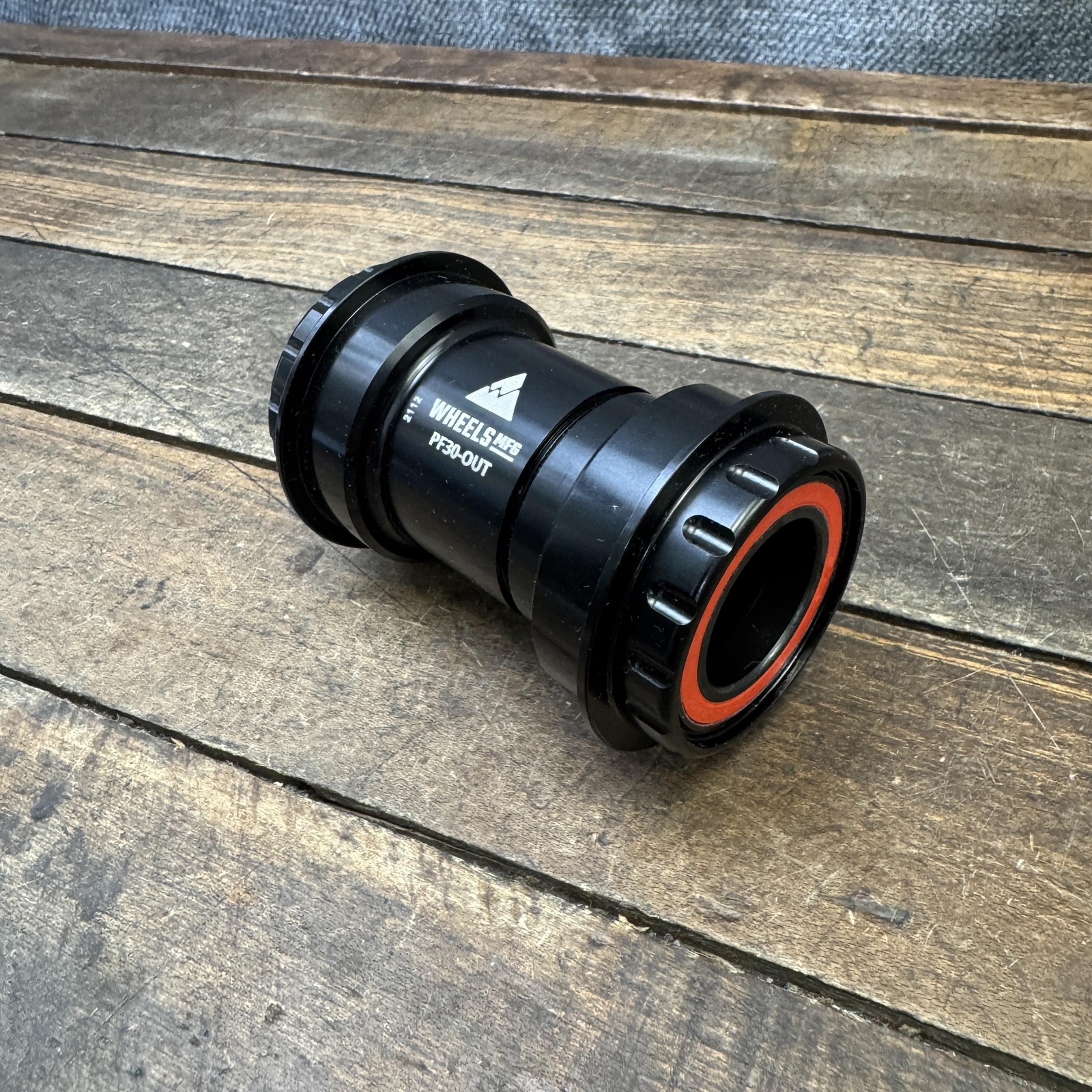 Wheels MFG PF30-OUT-15 Bottom Bracket 24mm Threaded Black Ceramic Zero