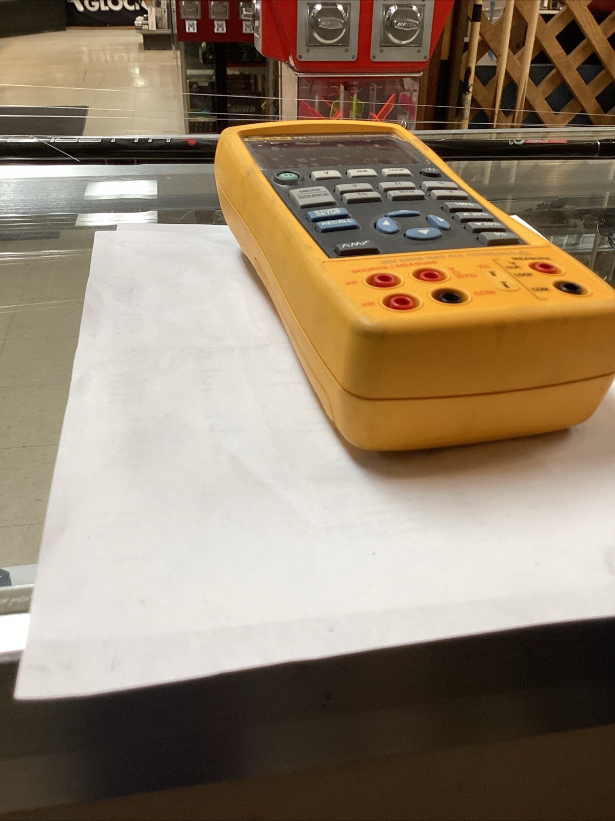 Fluke 724 Temperature Calibrator