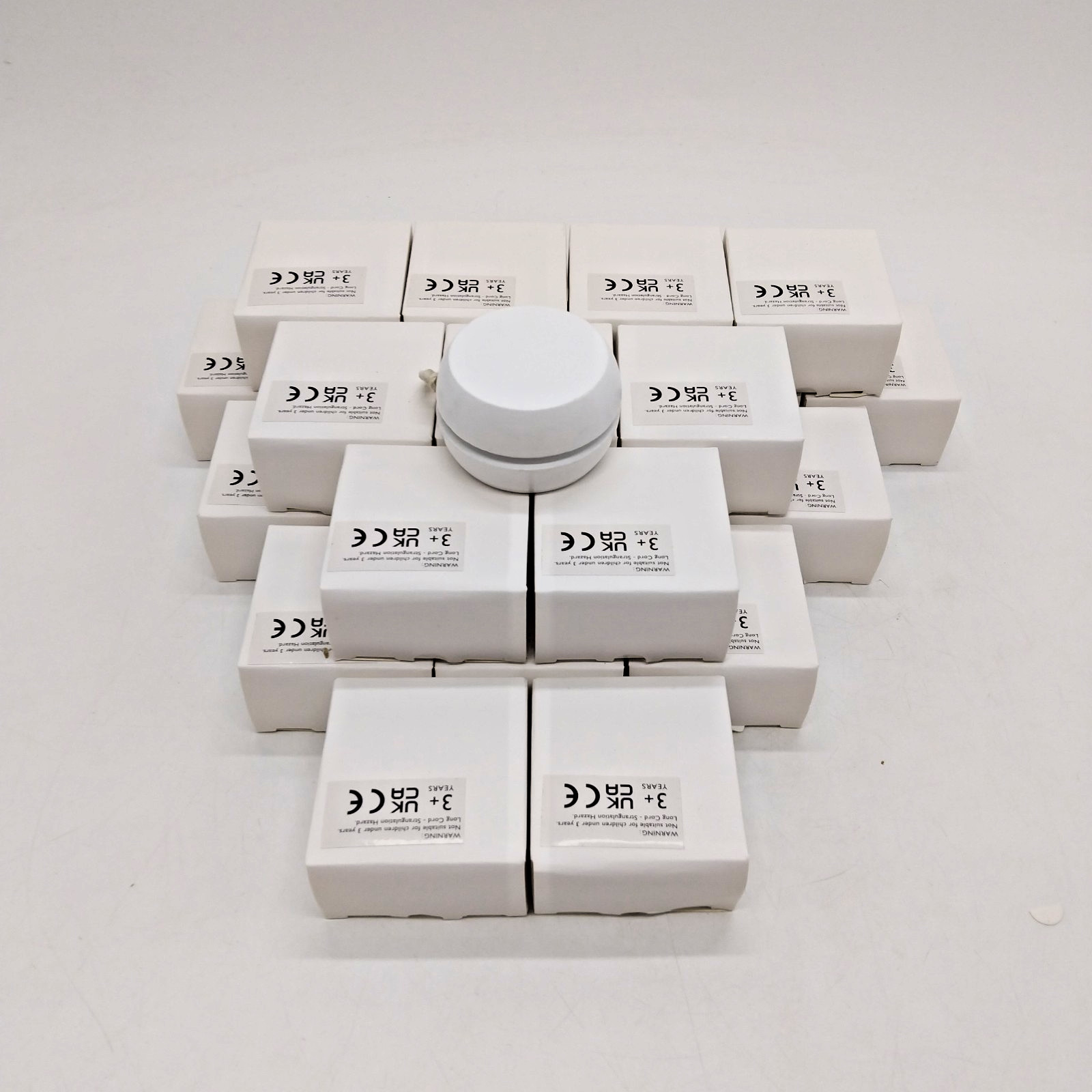 24 - White Wooden 2.25" x 1.5" Yo-Yos - New/Boxed/Unused - Ideal For Resale