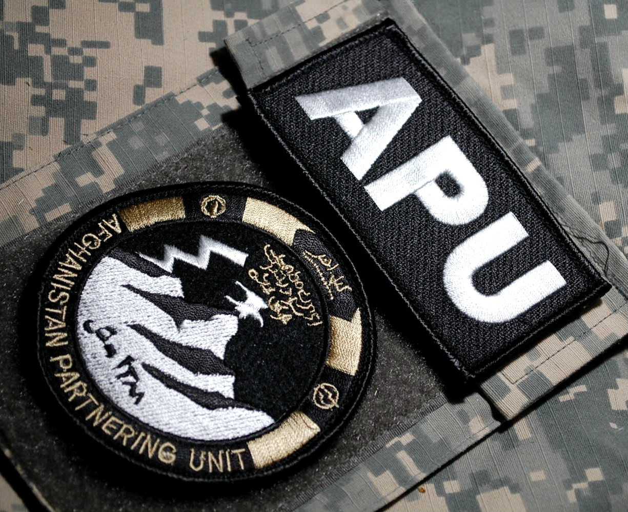 PMC DSS DIPLOMATIC SECURITY vêlkrö 2-PC: 2" TERMINATOR SKULL + IRAQ Tab