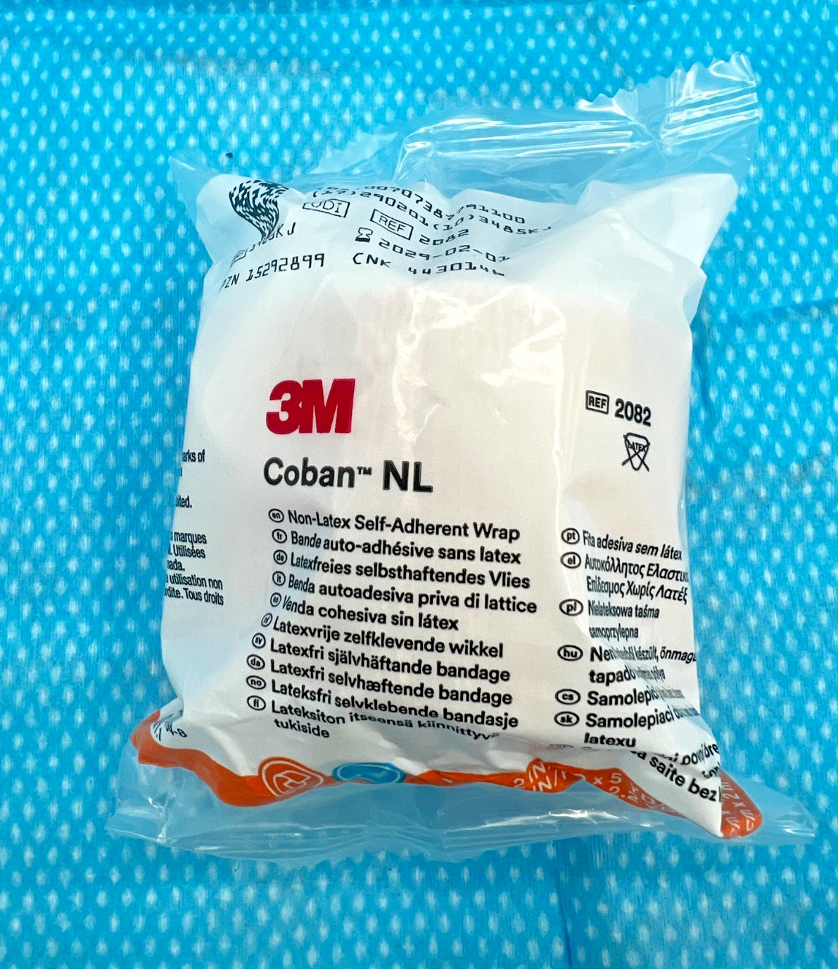 3M 2082 Coban Self-Adherent Wrap 2 in. x 5 yd. Latex Free (12 Rolls)