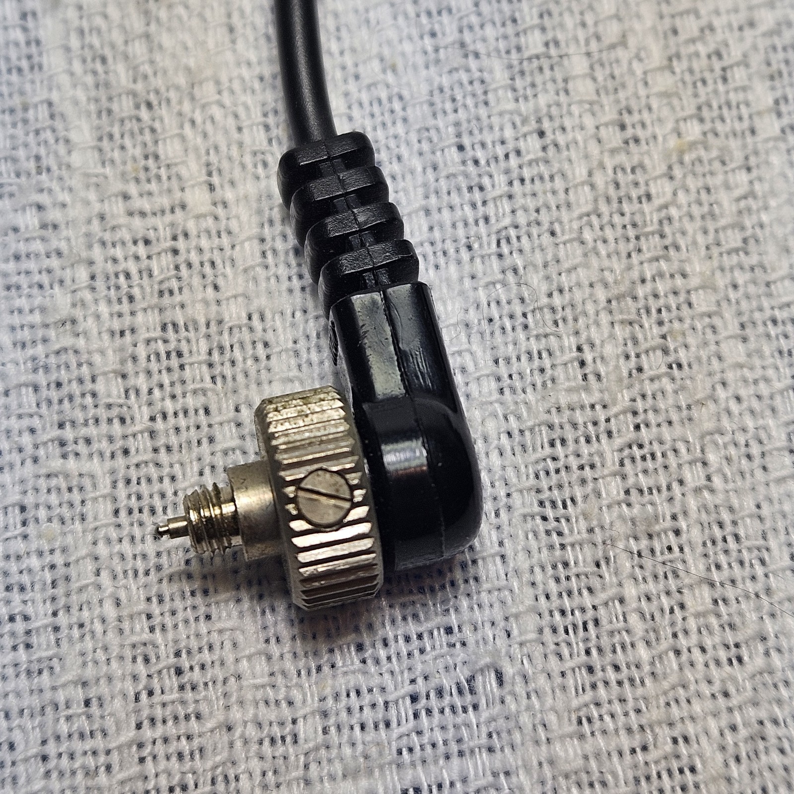 Contax Cable L Switch • 14"