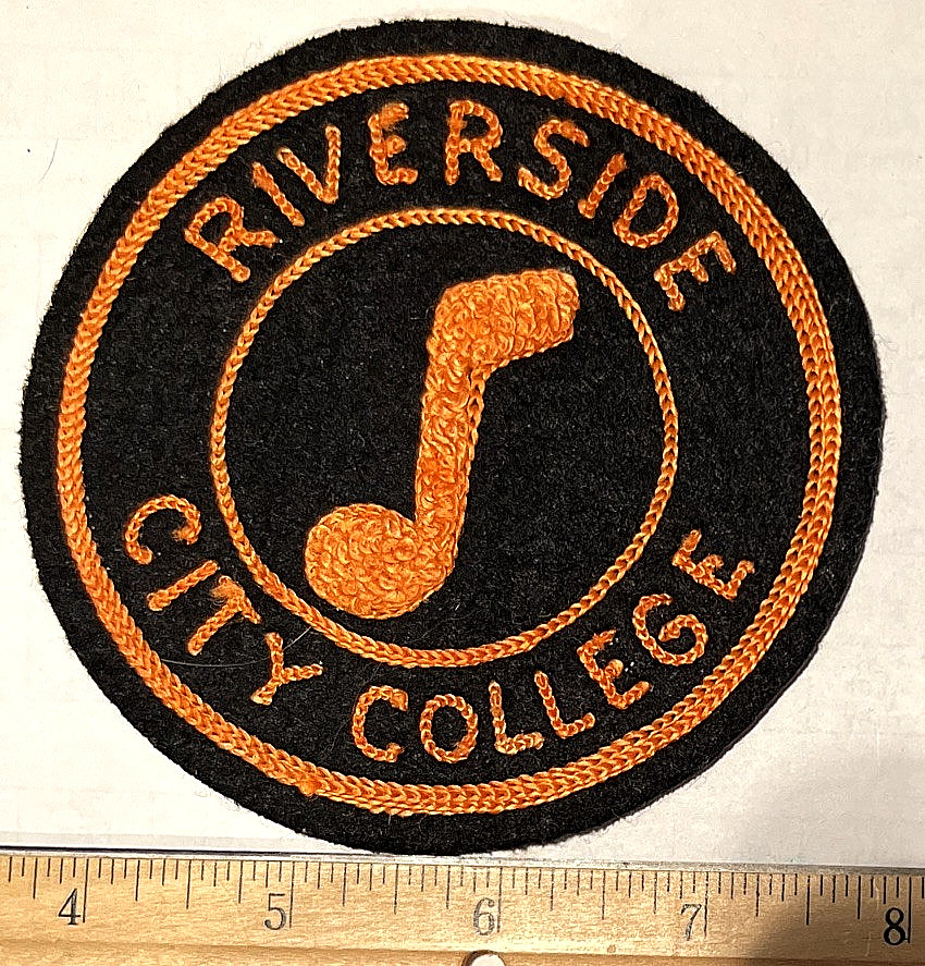 RARE vintage RIVERSIDE California CITY College CHAIN STITCHED Patch