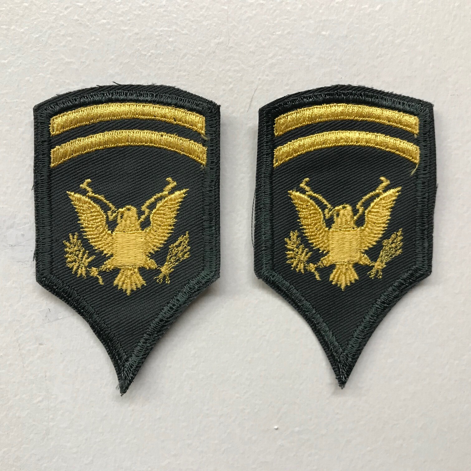 LOT OF 2 - US ARMY ORIGINAL SPECIALIST 1ST CLASS, SPEC6/E-6 RANK PATCH (1955)