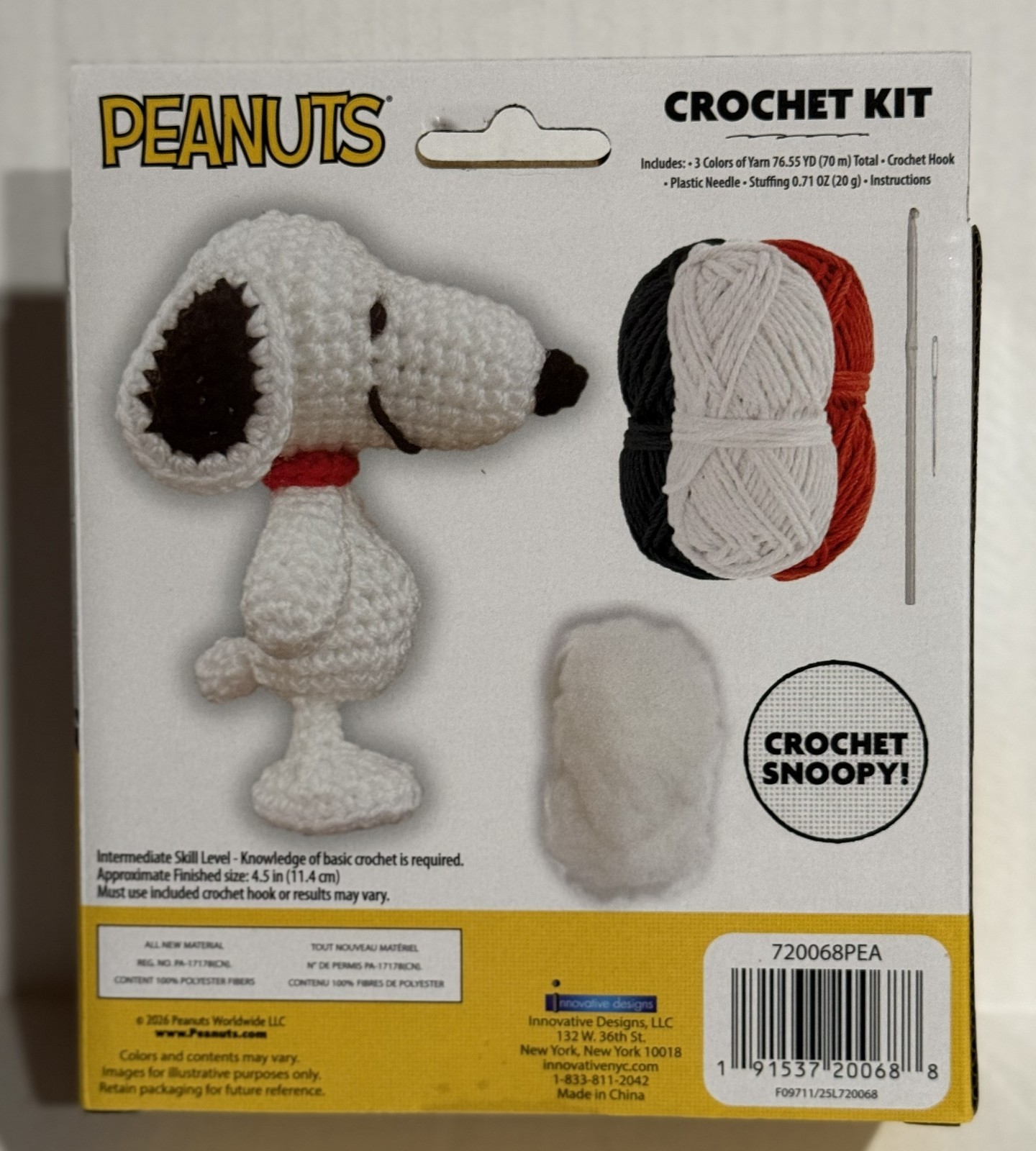 Peanuts ~ Snoopy Crochet Kit ~ NEW