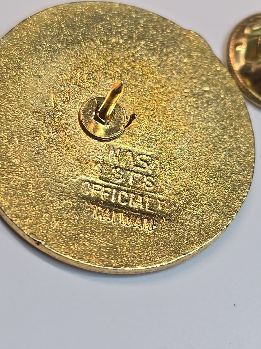 NASA Lapel Pin Challenger STS-8