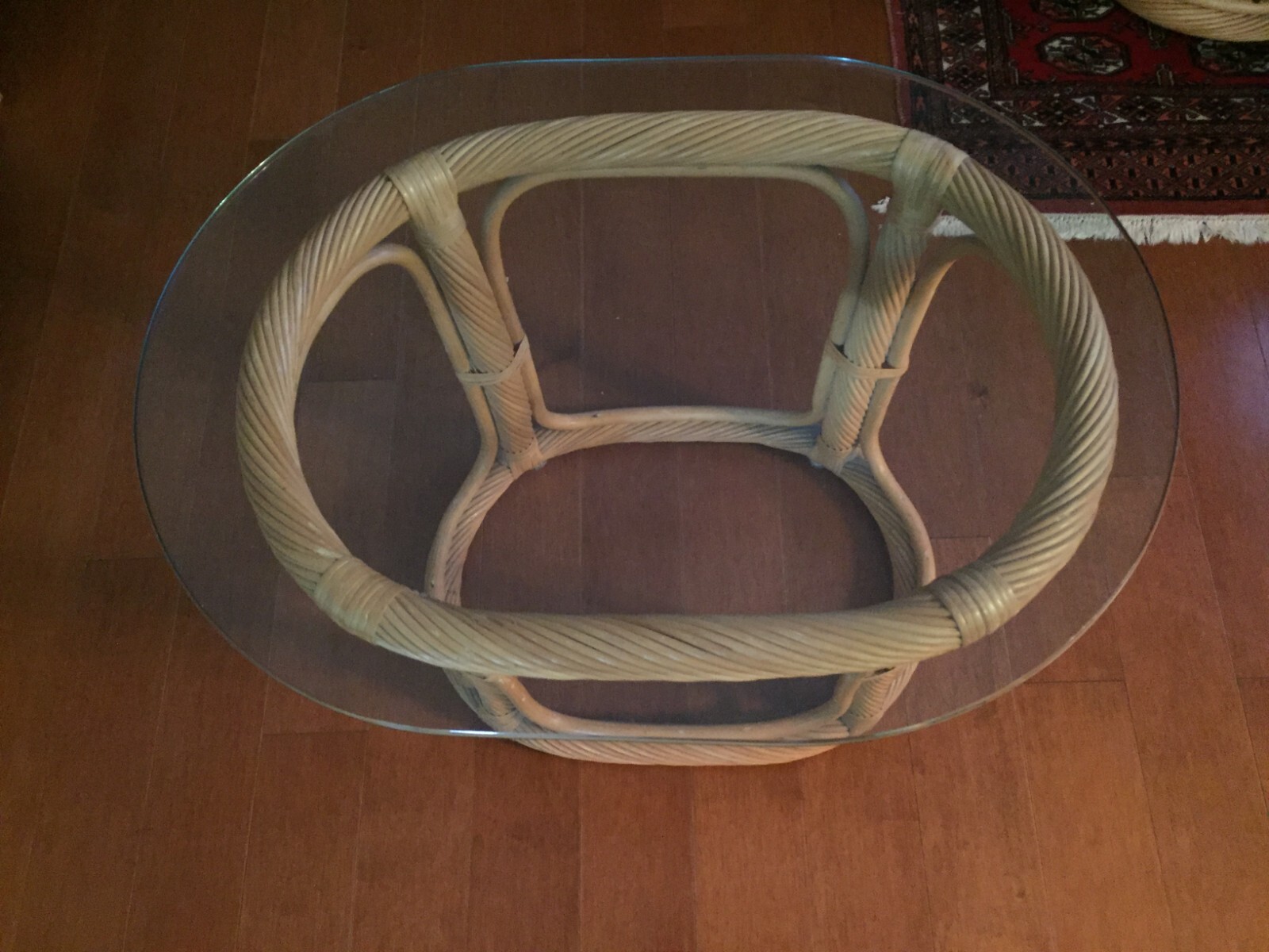 1.Five Pieces, sofa (three seats), armchair (two), night table, cocktail table,