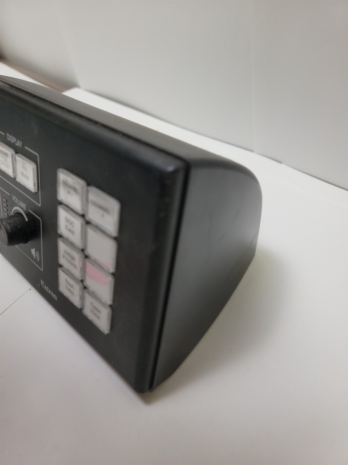 Extron MLC Plus 200 Controller w/ Surface Mount Enclosure ( scuffed)