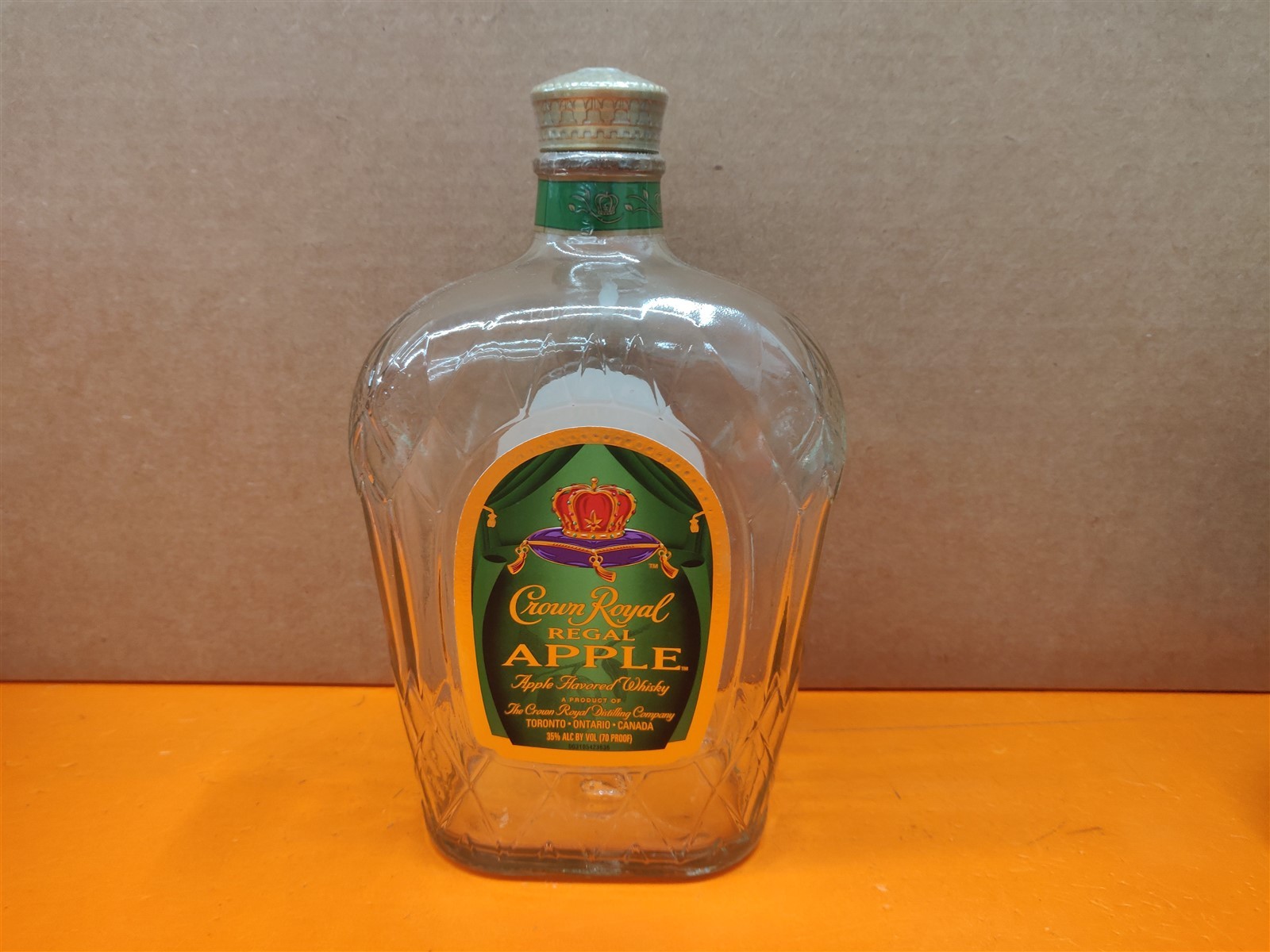 ⭐️⭐️⭐️⭐️⭐️ EMPTY 1L Crown Royal Regal Apple Whiskey Bottle for Upcycle Crafts