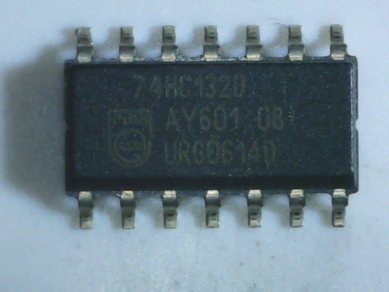 4 pieces 74HC132D integrated circuit SOP14 USED GUARANTEED