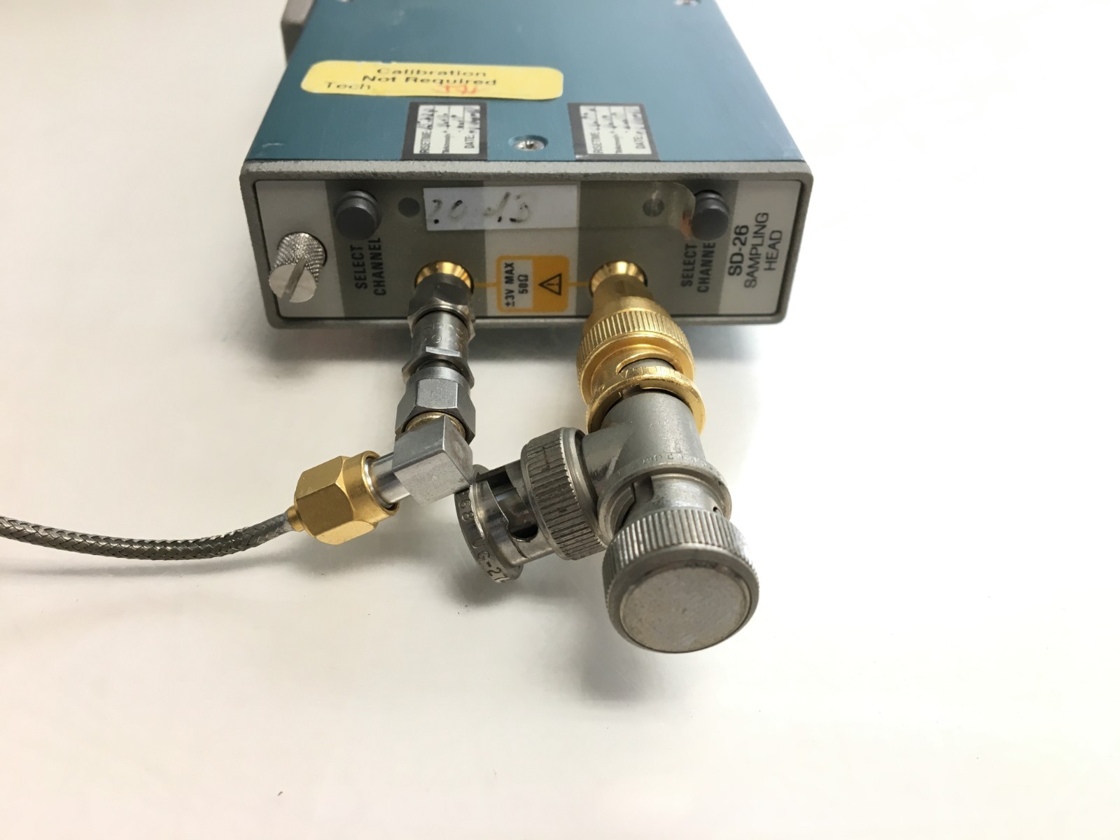 TEKTRONIX 012-1221 OSCILLOSCOPE SAMPLING HEAD EXTENDER w/ SD-26 Sampling Head