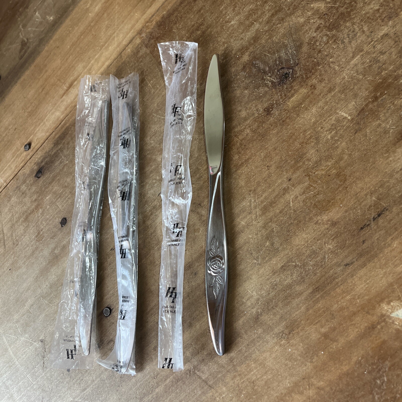 3 Hanford Forge Stainless AVONROSE Pattern Dinner Knives Flatware 1903 NEW