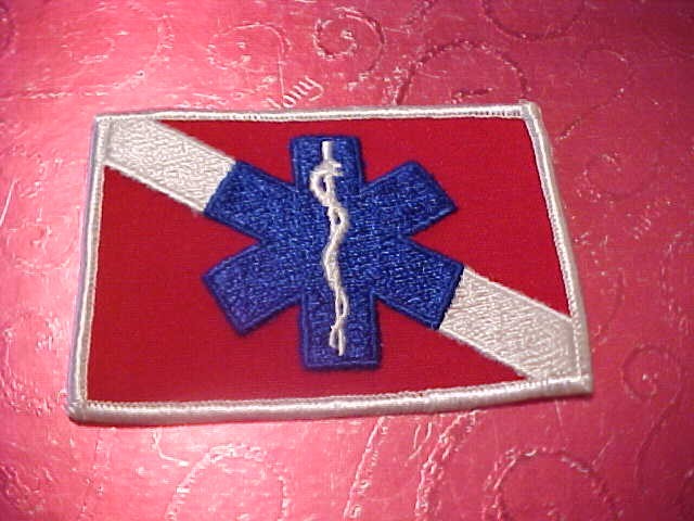 EMERGENCY MEDICAL DIVER PATCH UNUSED 3 3/4 X 2 1/2 INCH