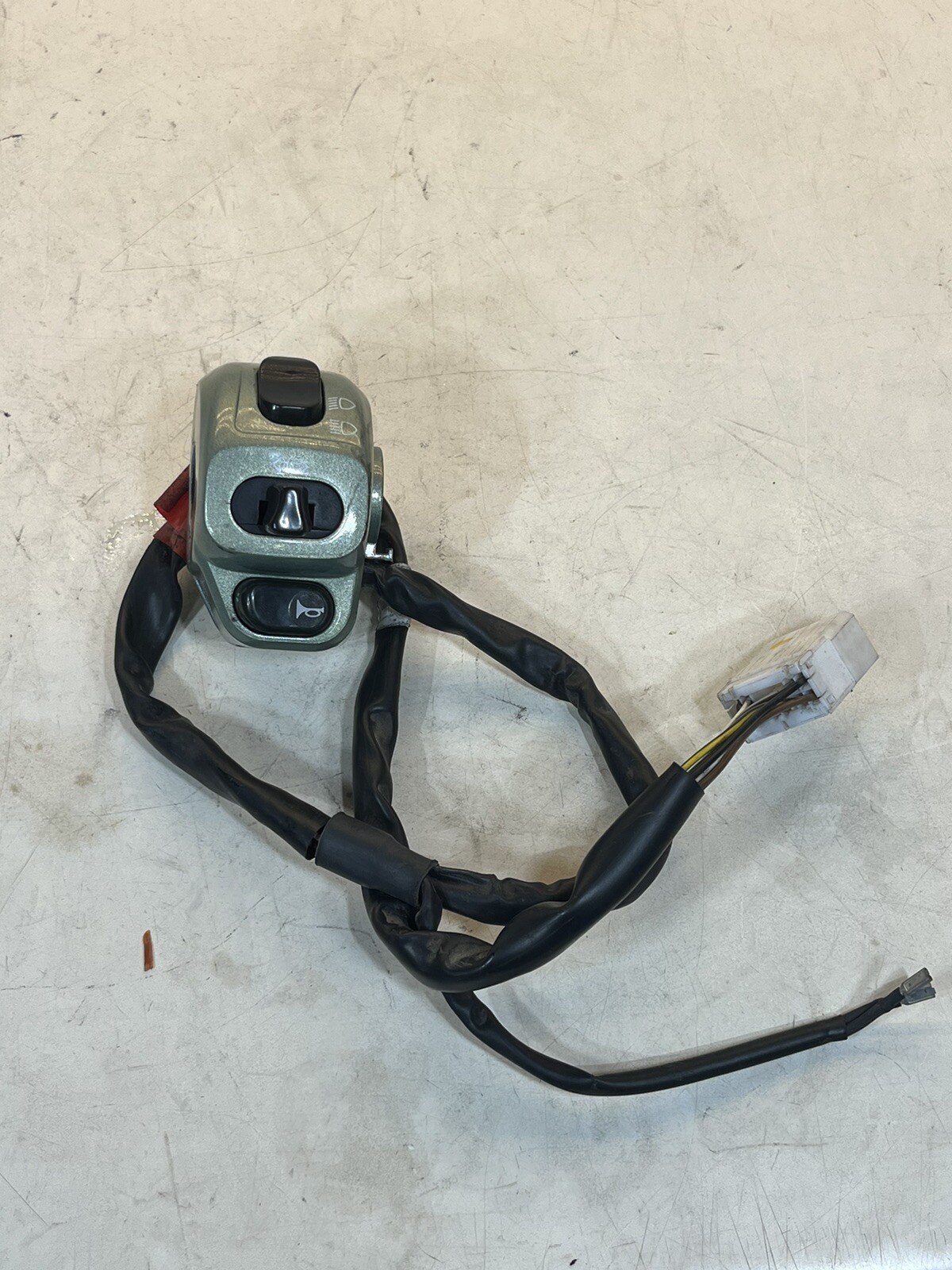 OEM Vespa GTV 250/300 Left Control Switch Assembly Hi/low Beam Signals HornGREEN